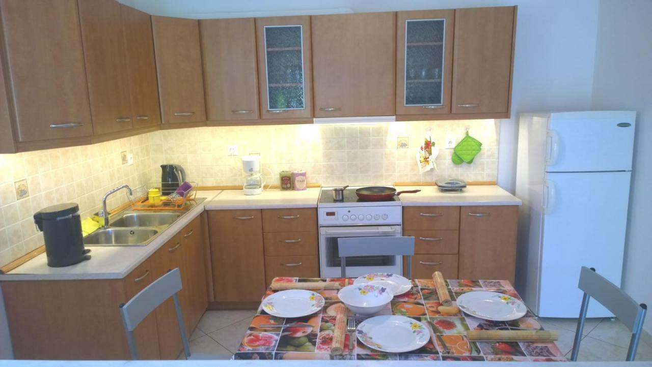Apartment Dimitra's House *